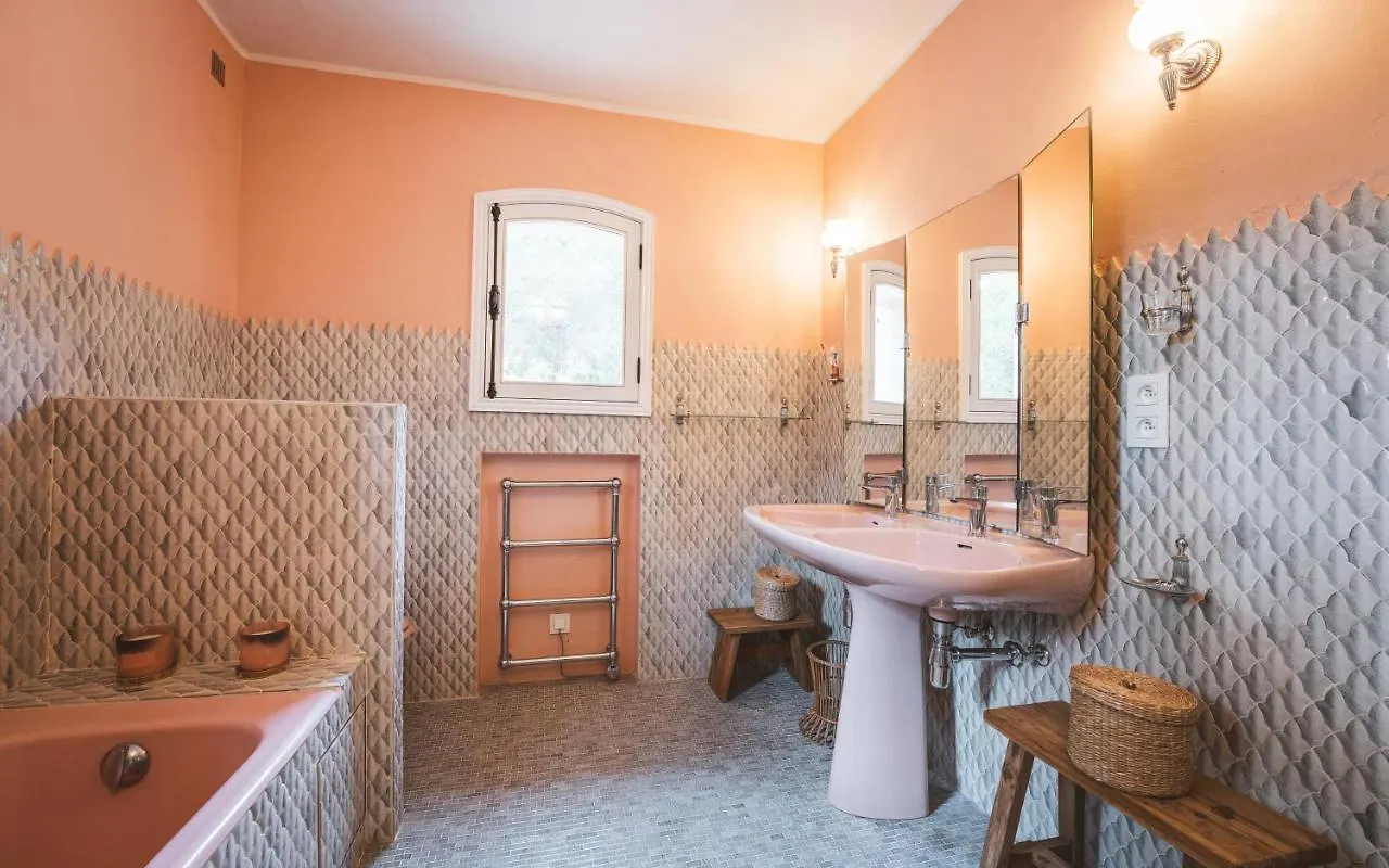 Unique A Gassin : 1,5 Ha, 4 Suites : La Campagne Au Coeur De St Tropez Villa